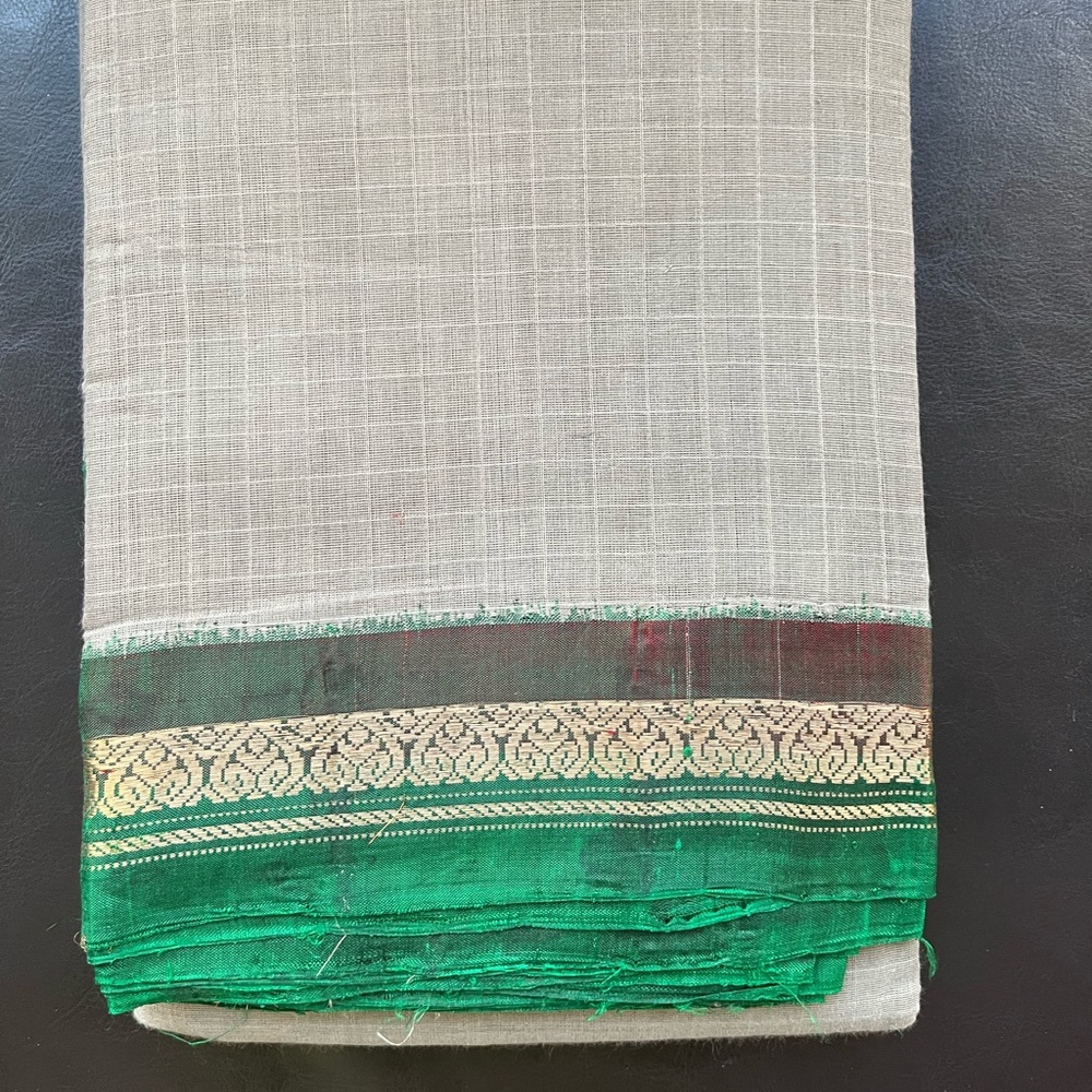 NWT Handloom Gadwal Cotton Silk Beige Cotton & Green Silk Border Saree pure zari